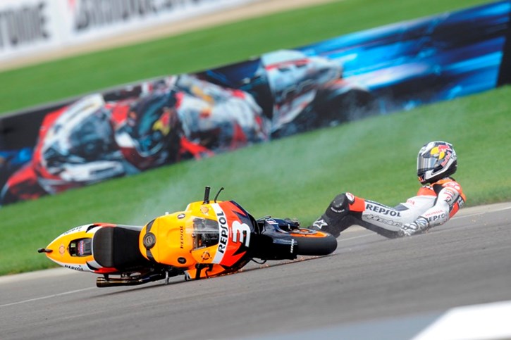 Indianapolis: Pedrosa crash